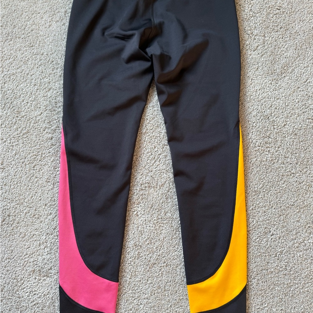 Peloton Here Now High waisted Color-block Black Workout Leggings Size Medium - Picture 5 of 7